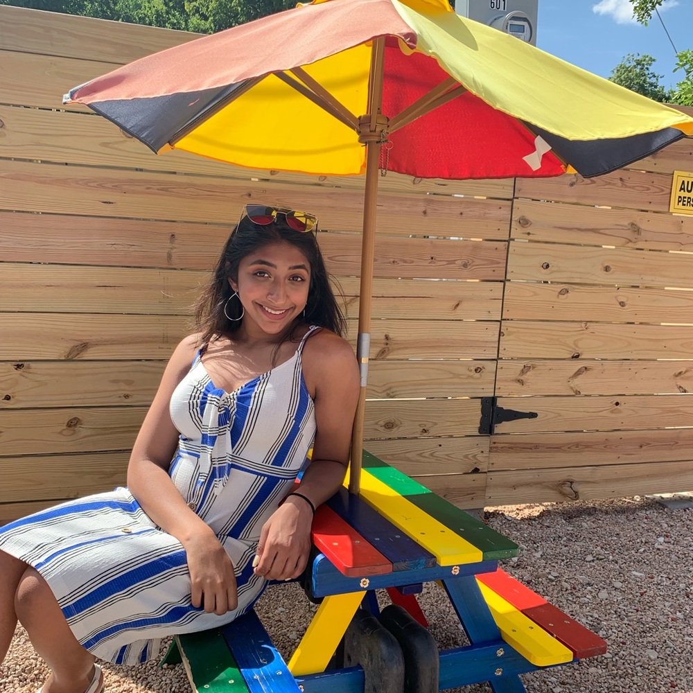 Meet your Posher, Inaya